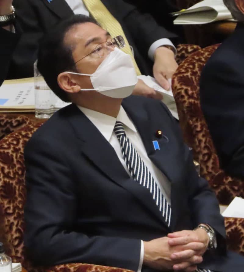 岸田首相が自民党・薗浦衆院議員の政治資金疑惑に対応　永田町関係者「逆風が吹き荒れている」