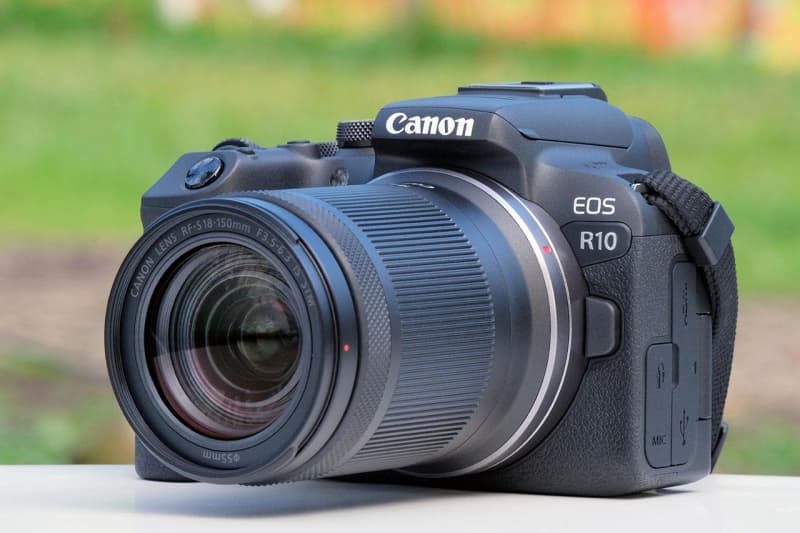 〈キヤノン EOS 10〉実写レビュー 初心者・中級者向け 高いAF＆連写性能の軽快ミラーレスカメラ