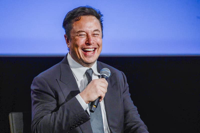 Elon Musk threatens to sue Twitter leakers, rep…
