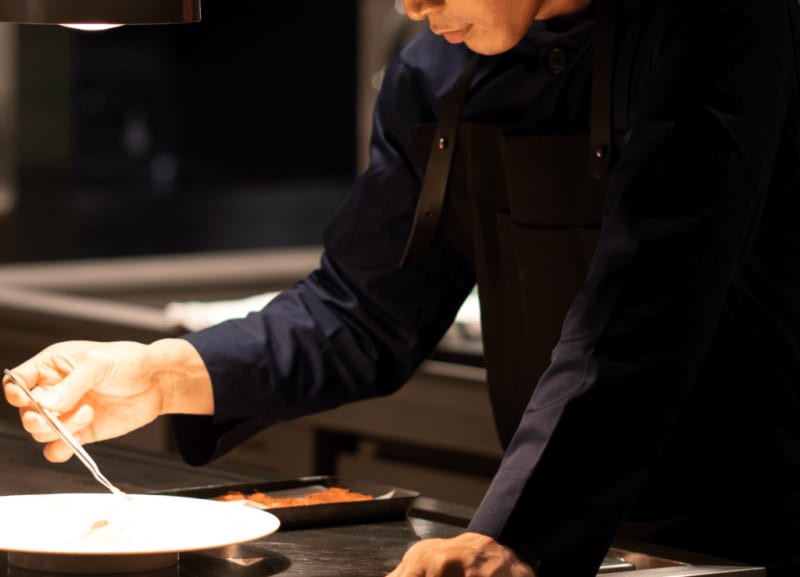 自宅で楽しむクリスマスディナーは一流シェフ監修の『おかかえシェフ(okakaechef)』に決…