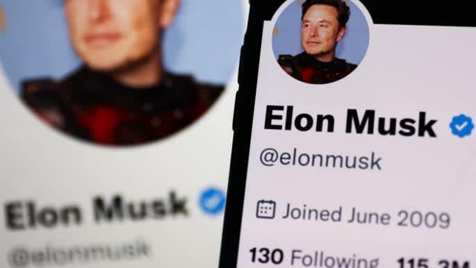 Musk faces backlash as Twitter suspends journal…