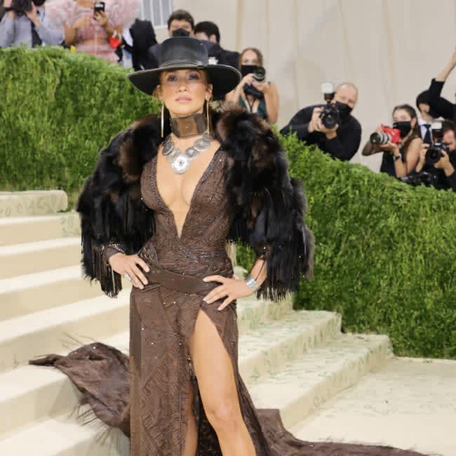 Jennifer Lopez Breaks the Internet Wearing Nick Fouquet, News