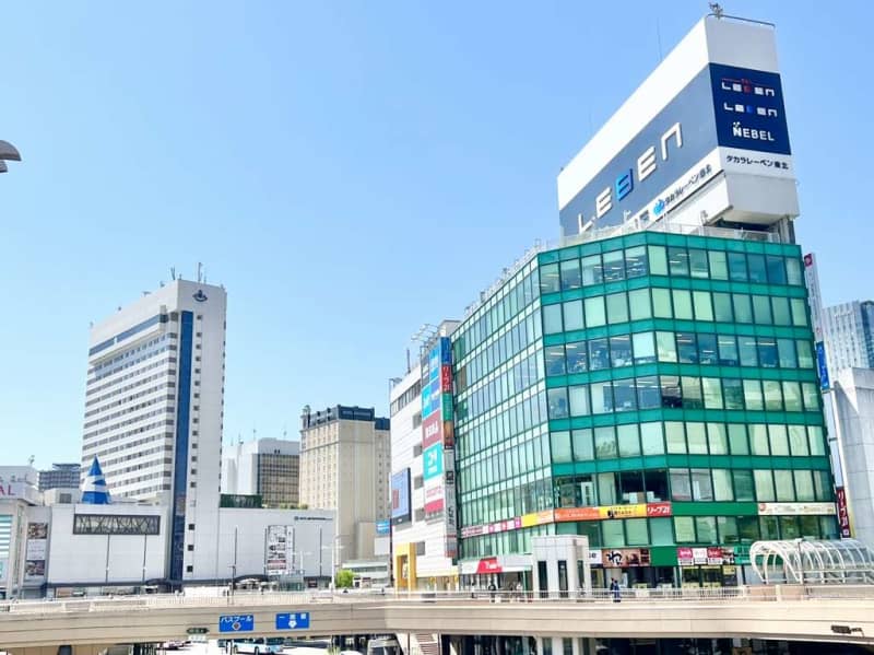 It seems that there are two accounts in Sendai that have recently surpassed 1 followers on Twitter.