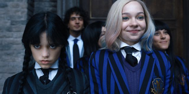 Netflix「ウェンズデー」シーズン2制作決定！