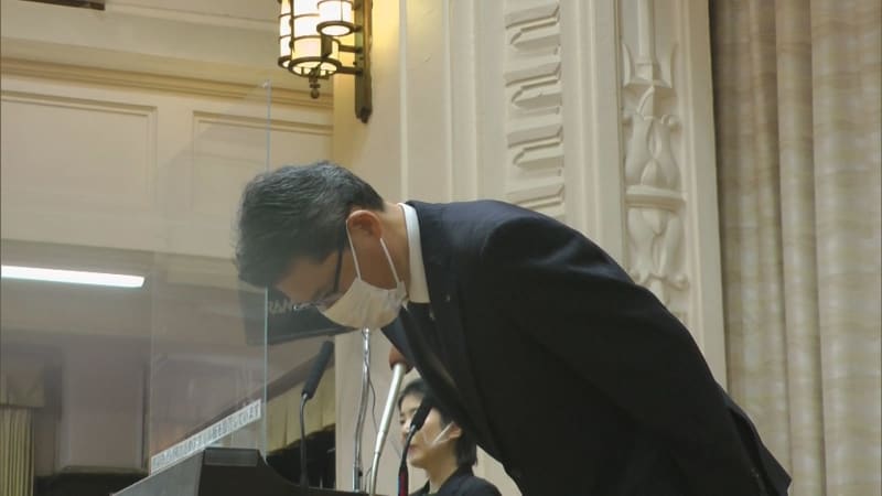 Toshitsugu Kono, Governor of Miyazaki Prefecture, apologizes for the problem of new corona infection, which shows the idea of ​​disposing of himself