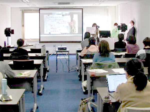Public health nurses and nurses interact online Sanho in four Kansai prefectures