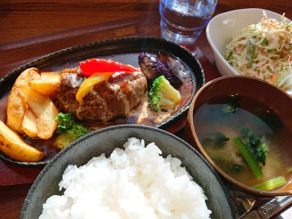 【人気記事】栃木で食べるなら・・・地元民推しグルメはこれ！「日光市・宇都宮市・下野市・小山市」…