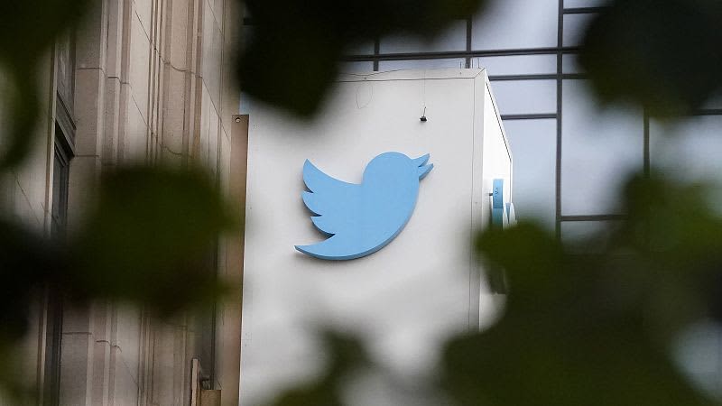 What’s going on at Twitter? More layoffs expect…