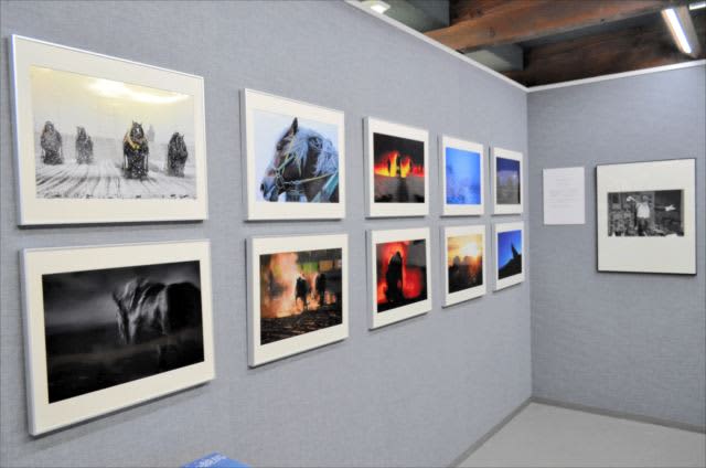 写真家山岸伸さんの作品展開幕　福島県会津若松市　21、22日はギャラリートーク