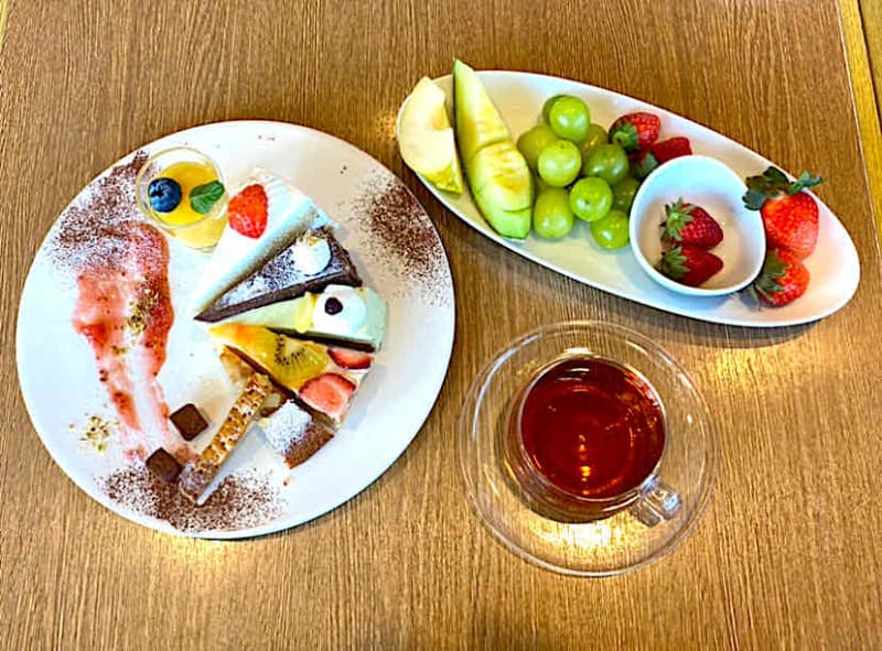 【天王寺】フルーツとスイーツが食べ放題！「フルフルール あべのハルカス近鉄本店」