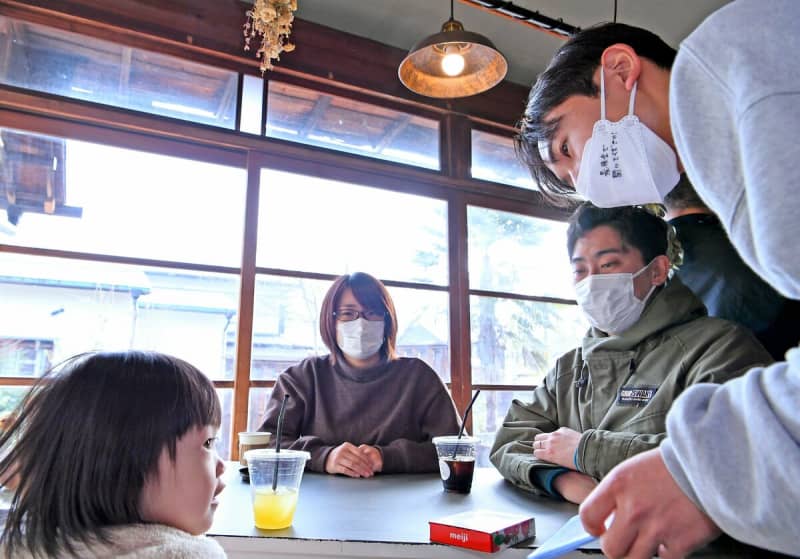 吃音の若者、接客に挑む　「注文に時間がかかるカフェ」宇都宮で初開催【動画】