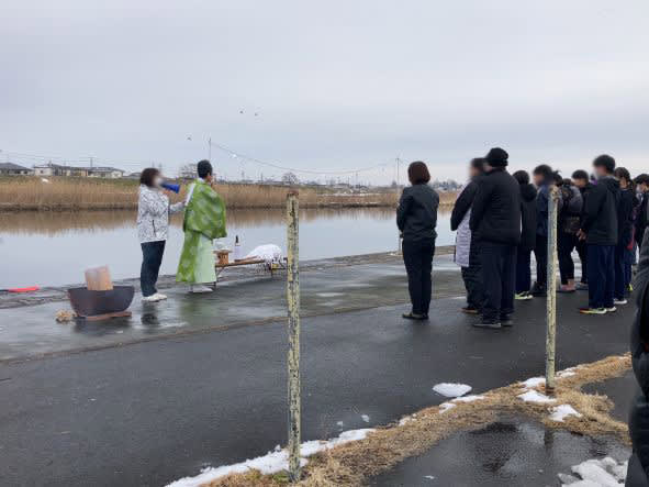 Mr. Miyaji becomes a canoe at the "first rowing party"!Canoe rental is also available at Kamimachi Nakaniida B&G Marine Center