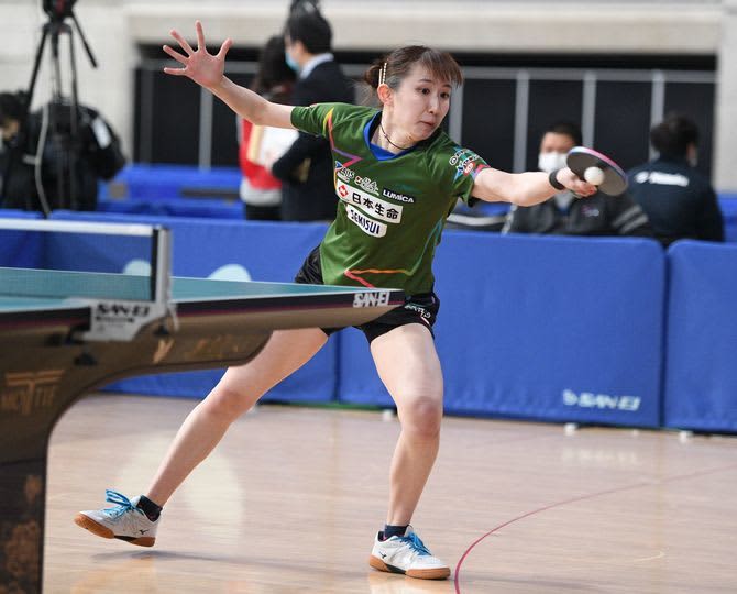 早田ひなが3冠へ前進、シングルスで14歳張本美和を破り8強、複も4強【卓球全日本選手権】