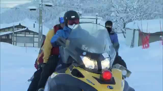 スキー場コース外で1人死亡1人不明　雪崩に巻き込まれた不明男性の捜索続く　　　