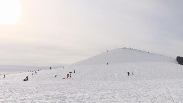無料はうれしい！タダで遊べる「スキースポット」初心者も気軽に練習…薪ストーブも設置【札幌】