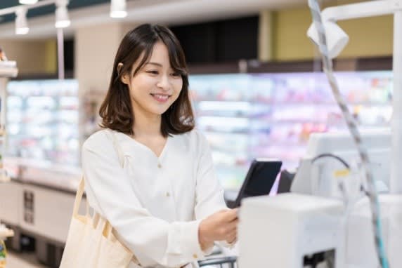 15年かけて1万ポイント…、友達の旅行費をまとめてカード決済…私の「ポイントカード」エピソード
