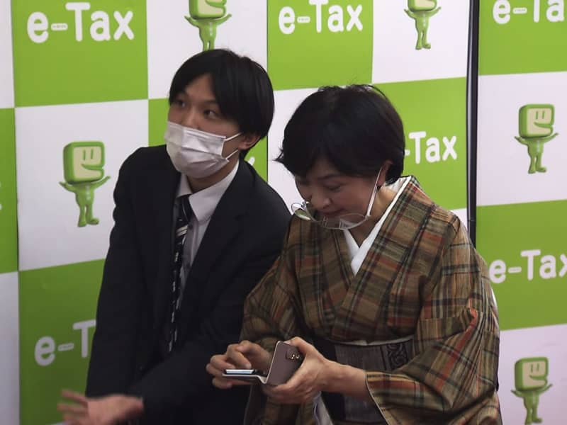 ``Easier than you think'' Tax return with a smartphone experience by the landlady of Nagaragawa Onsen Gifu City