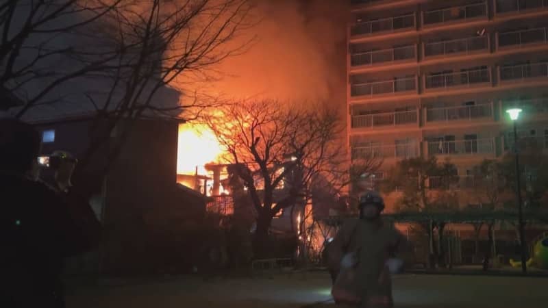 ⚡｜【速報】「爆発音があり煙と火が見える」通報相次ぐ　マツダスタジアム近くの工場とみられる建物　消…