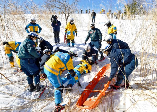 福島県内のスキー場対応に苦慮　全国でバックカントリースキー愛好者の遭難相次ぎ