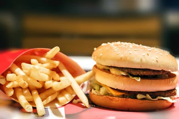 マクドナルドを何て略してる？　やはり「マクド」は3割と少数派　「マクド」と呼ぶのは、実は限られた地域であることが判明。