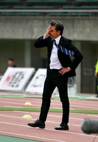 Ｊ２福岡完敗 シュート２本　ペッキア監督「なぜ」