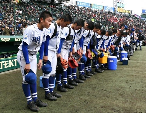 明豊、成長の春　準決勝敗退　「夏にまた帰ってきます」