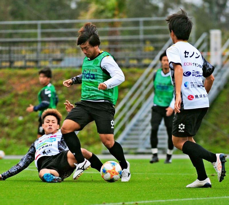優勝候補筆頭が沖縄に来襲！ 25試合ホーム無敗のFC琉球、Jリーグ記録更新なるか　いざ運命の柏戦