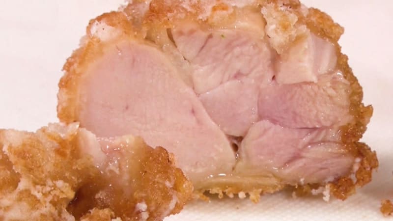 油分控えめでカラッとジューシーな唐揚げの秘訣は「スポーツ飲料」