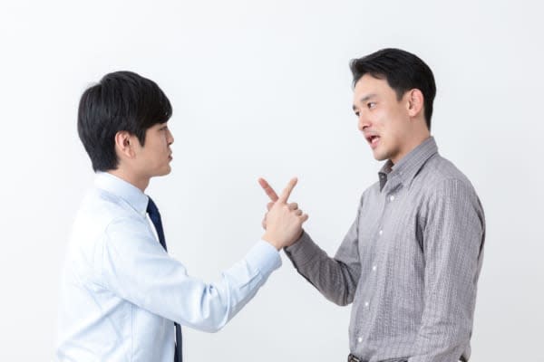 他人から話し方を指摘されたことある？　若者の「日本語の乱れ」が際立つ結果に　言葉はその人の印象を大きく左右するものだが…