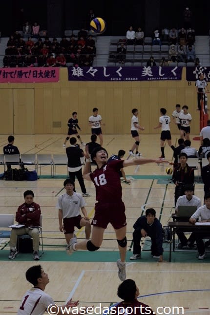 ブロックが機能し、中大に完勝！