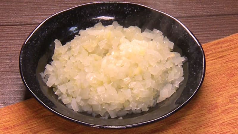 玉ねぎを『アメ色の玉ねぎ』より甘くする方法がある？超簡単な裏技