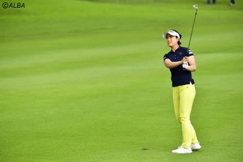 ＜速報＞国内女子は競技再開　2時間27分の中断、途中土砂降りも