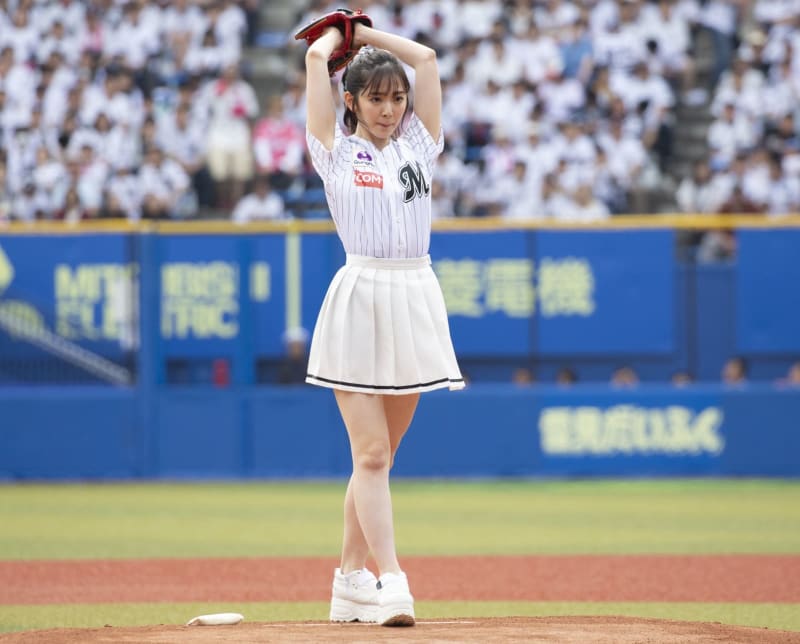 鈴木愛理が人生初の始球式「またチャンスがあったら投げてみたい！」