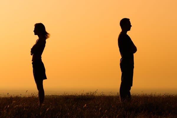 一筋縄ではいかない？　結婚を諦めた経験のある人は50代男性が多い傾向　ときには上手くいかないこともある結婚。諦めた経験のある人はどのくらいいるのだろうか？