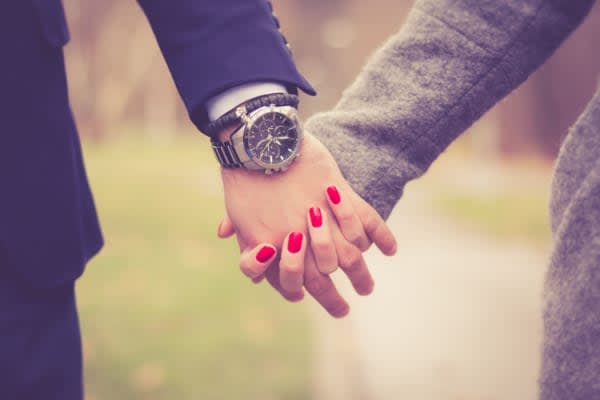 パートナーが途切れないのはどんな人？　若年層は草食化が進行か　恋人を作るには積極性が大事？恋人が途切れない人に年齢は関係ない傾向も。