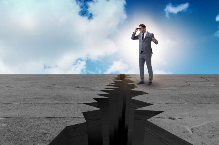 「VUCA」な令和時代には副業で備えを