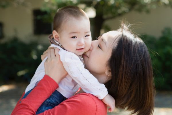 キスされた赤ちゃんが2ヶ月も入院 命の危険もある 身近で恐しい病 とは 赤ちゃんはとても可愛い 思わず頬ずりやキスをしたくなるけれど チバテレ プラス