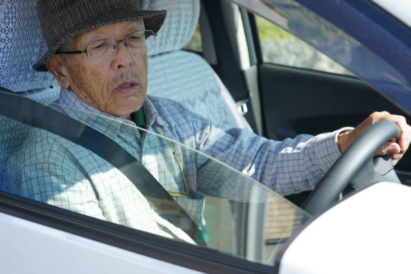 もしかして自分は老害？　40代以上の多くが否定も「気づいてないだけ」の声　年を取ってからも自分の意見を押し通し、周囲に迷惑をかける人のことを老害と言う。いつから、自覚が生まれるのか？