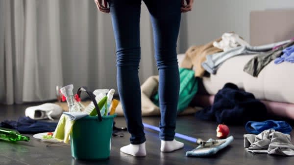 汚部屋に住んでいる異性は恋愛対象外？　高年齢層ほど厳しい見解も　どんなに好みのタイプでも汚部屋に住んでるとなると、恋愛対象外になってしまうのだろうか…？