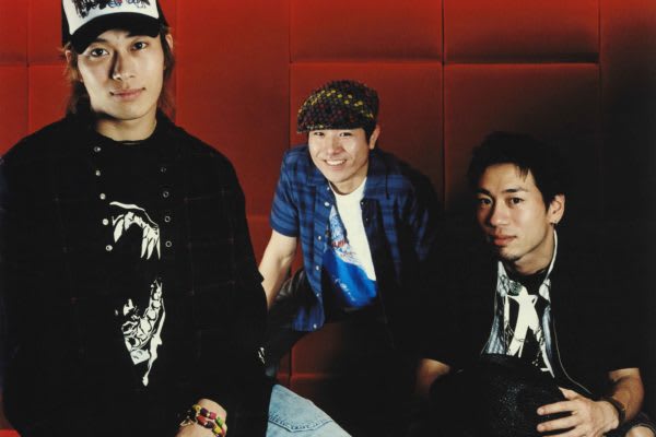 大人がキャラクターTシャツを着るのはアリ？　「顔に合わない」との声も　大人がキャラクターTシャツを着るのは、賛否が別れるところである。どちらの意見が、多いのだろうか？