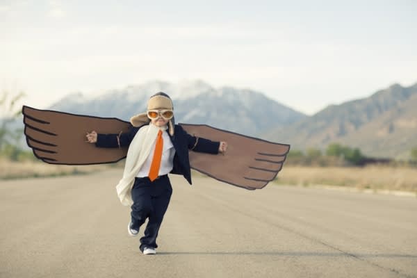 束縛から開放されたい？　空を飛ぶ夢を見る理由【夢占い】