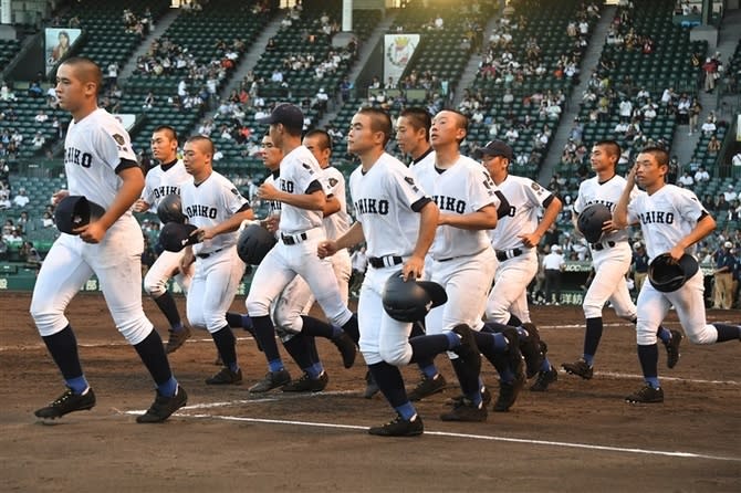 「予想以上」浜風に泣いた富島　堅守ほころび痛恨の3失策