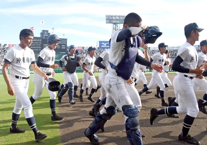 指示の声かき消え…沖縄商学あと2人から白星スルリ