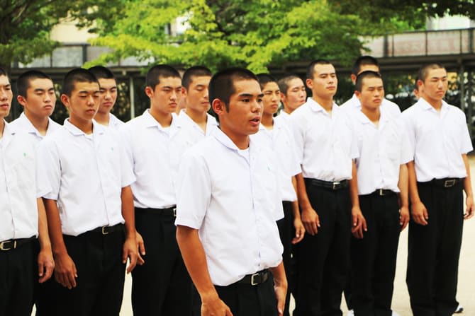 「甲子園の経験 人生の糧に」　藤蔭ナイン母校であいさつ　日田市