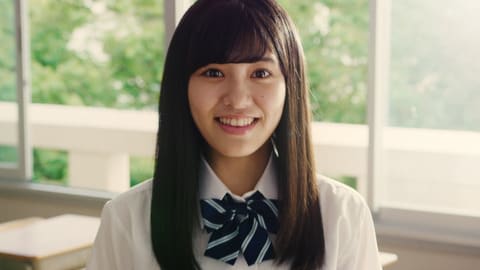池田朱那：注目のCM美少女が制服姿で球速チャレンジ　「八月のシンデレラナイン」新CM公開