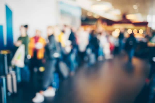1時間待ちの行列に並べる？　「苦にならない」という回答には男女差も　人気店では連日行列ができるもの。待ち時間を気にせず並べる人はどれくらいいるのだろう。