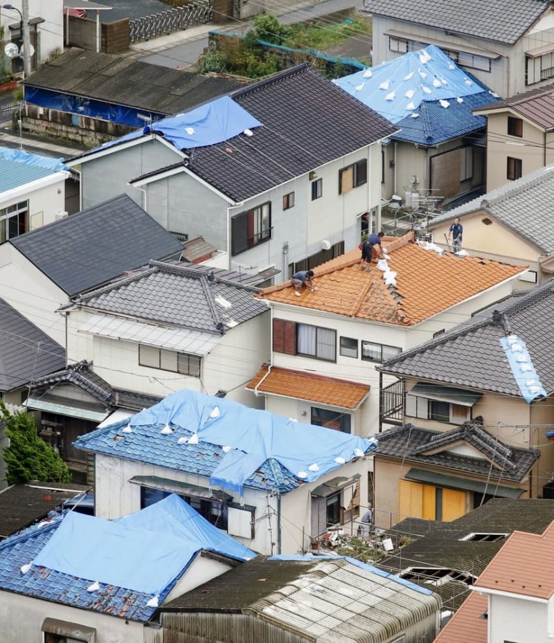 千葉の家屋修理で転落…