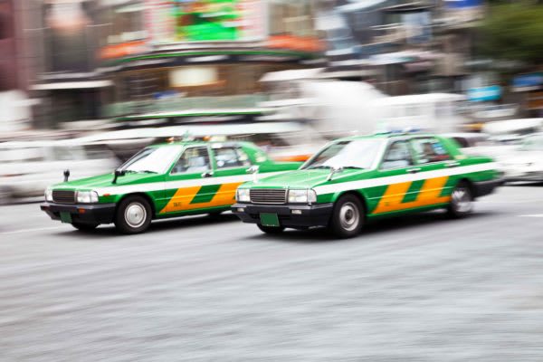 タクシーの運転を荒いと思ったことがある？　地域で意識差が鮮明に　貴重な交通機関のタクシー。しかし運転は…