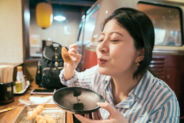 グルメ番組の食レポ…　芸能人の表現を信じているのは1割と少数派か　世代や地域によっても差がでる結果に…