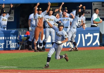 高校野球北神奈川 東海大相模 主砲一振り窮地救う 2018年7月25日